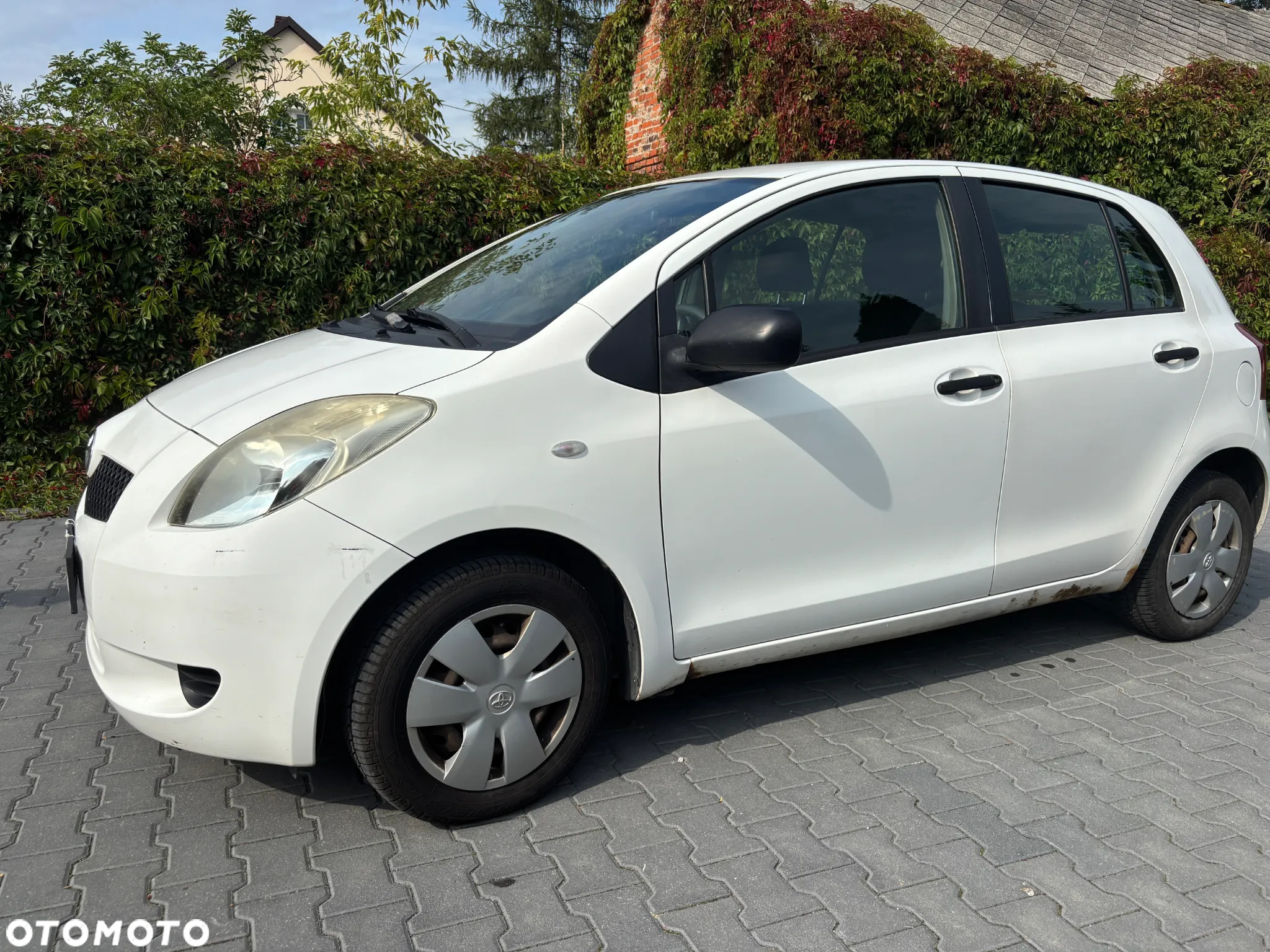 Toyota Yaris - 2