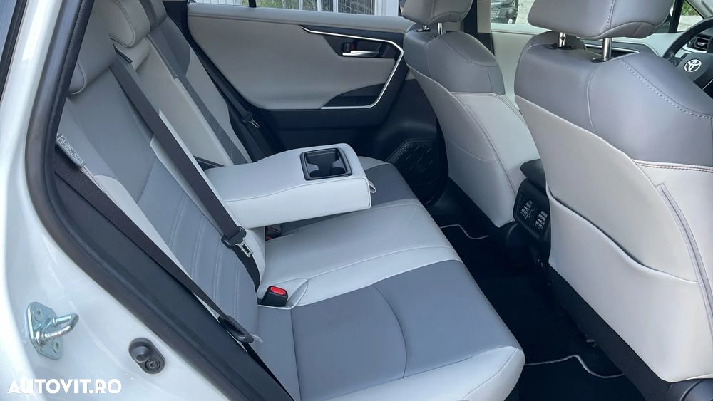 Toyota RAV4 2.5 VVT-iE 4x4 Luxury - 29