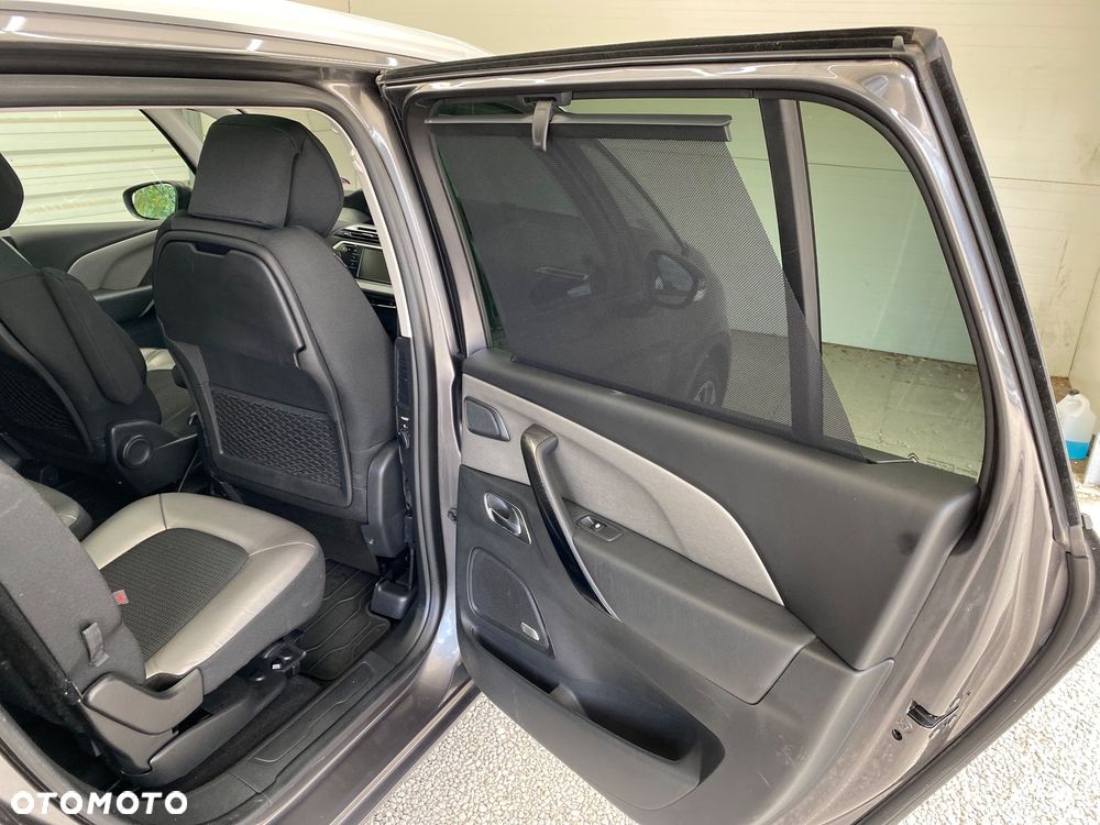 Citroën C4 Grand Picasso BlueHDi 150 SHINE - 23