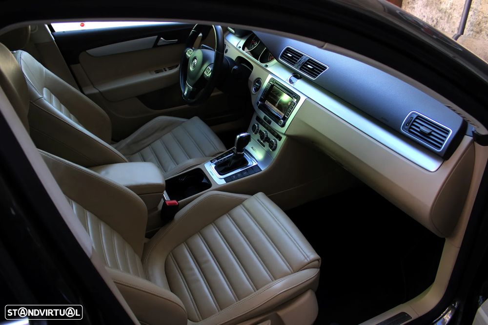 VW Passat Alltrack 2.0 TDI 4Motion DSG BlueMotion Tec - 29