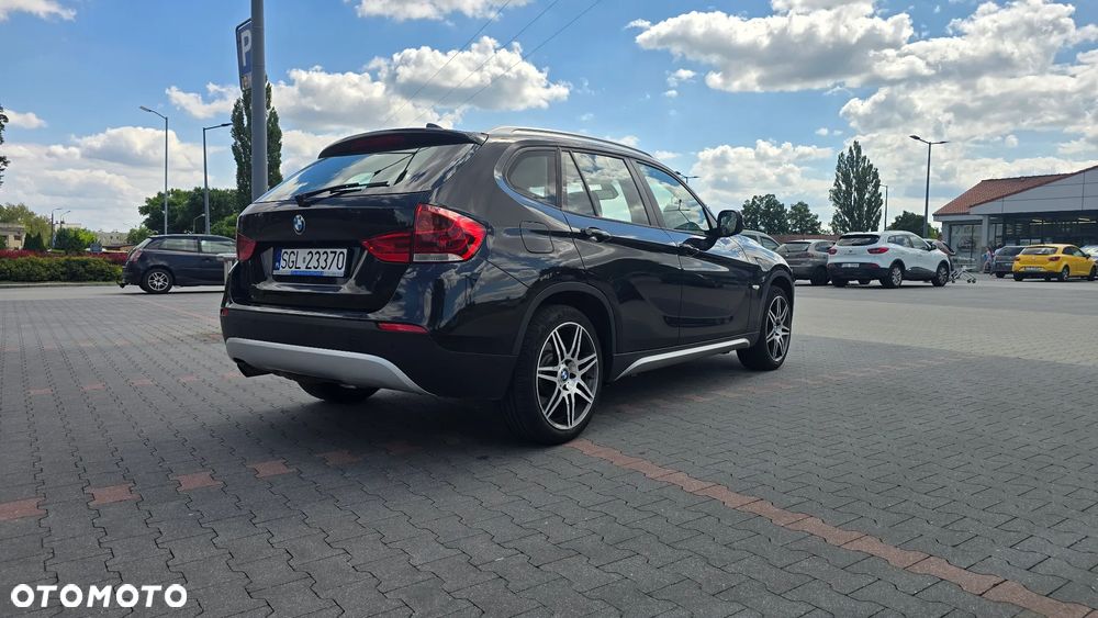 BMW X1 sDrive18i xLine - 29