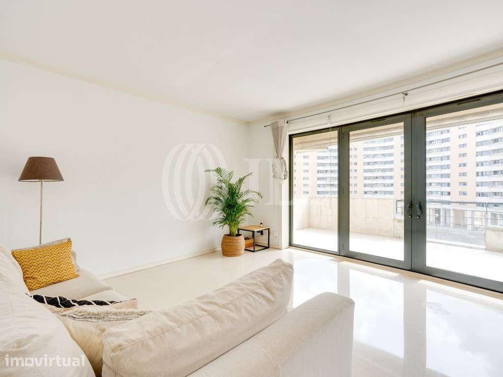 Apartamento T3, com varandas e estacionamento, em Lisboa - Grande imagem: 4/38