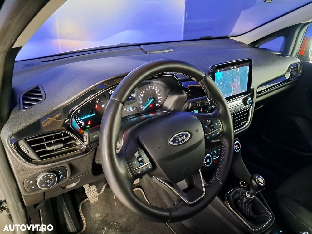 Ford Fiesta - 10