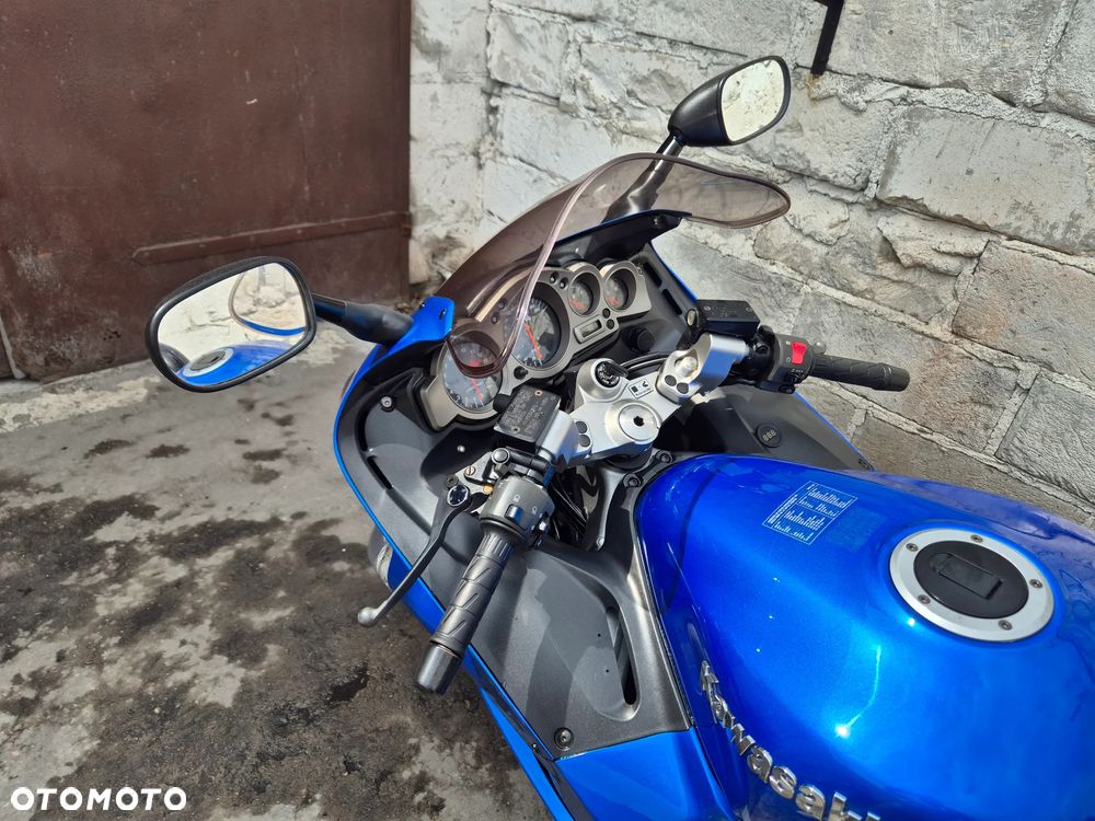 Kawasaki ZZR - 32