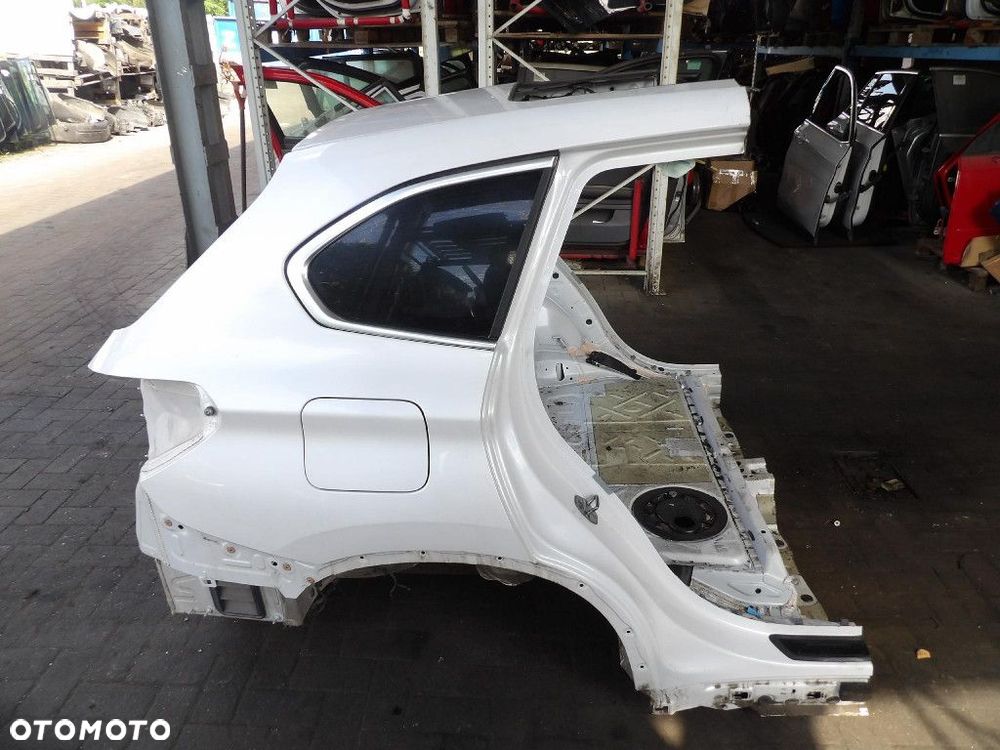 BMW X1 F48 BŁOTNIK TYŁ PRAWY A96 - 1