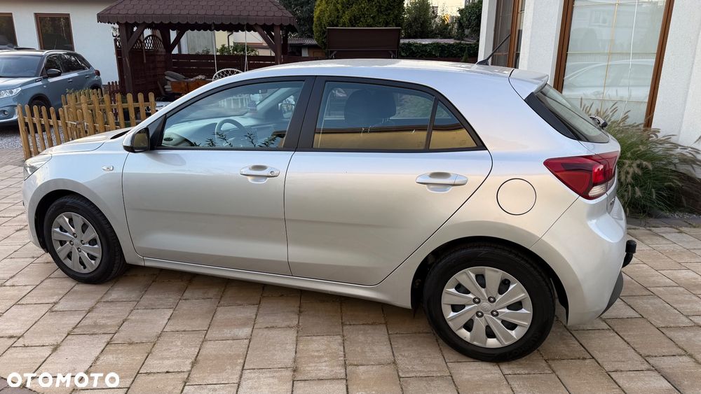 Kia Rio 1.2 Attract - 19