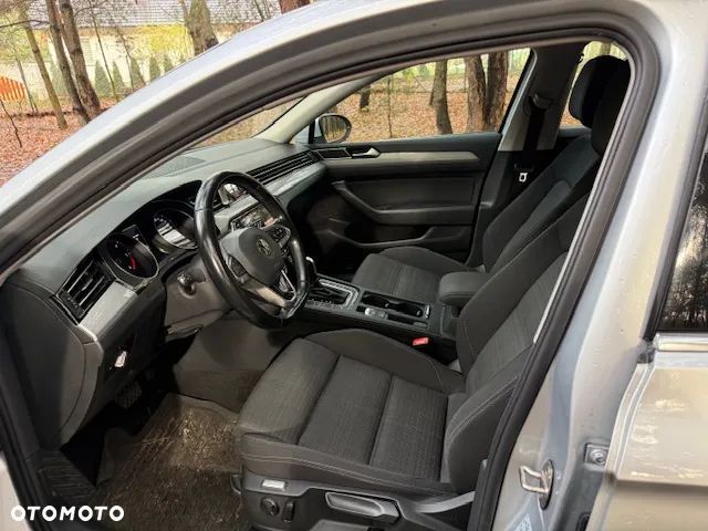 Volkswagen Passat 2.0 TDI EVO Business DSG - 8