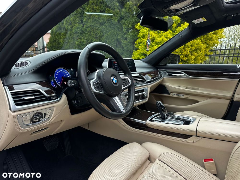 BMW Seria 7 750Li xDrive - 20