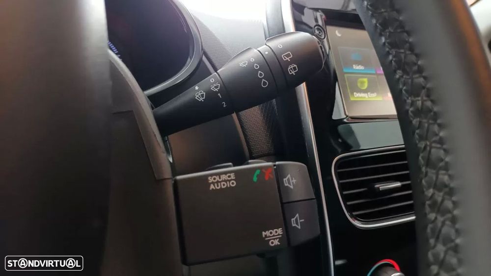 Renault Clio Sport Tourer 0.9 TCe Limited - 27