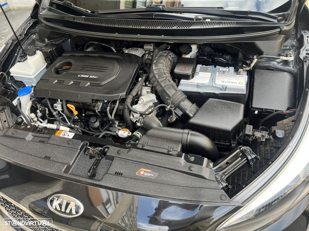 Kia Ceed SW 1.6 CRDi GT Line - 19