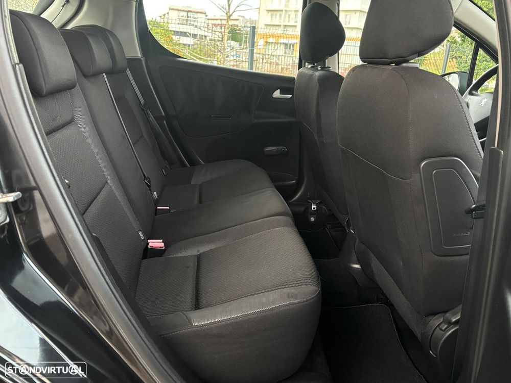 Peugeot 207 1.6 HDi 99g - 8