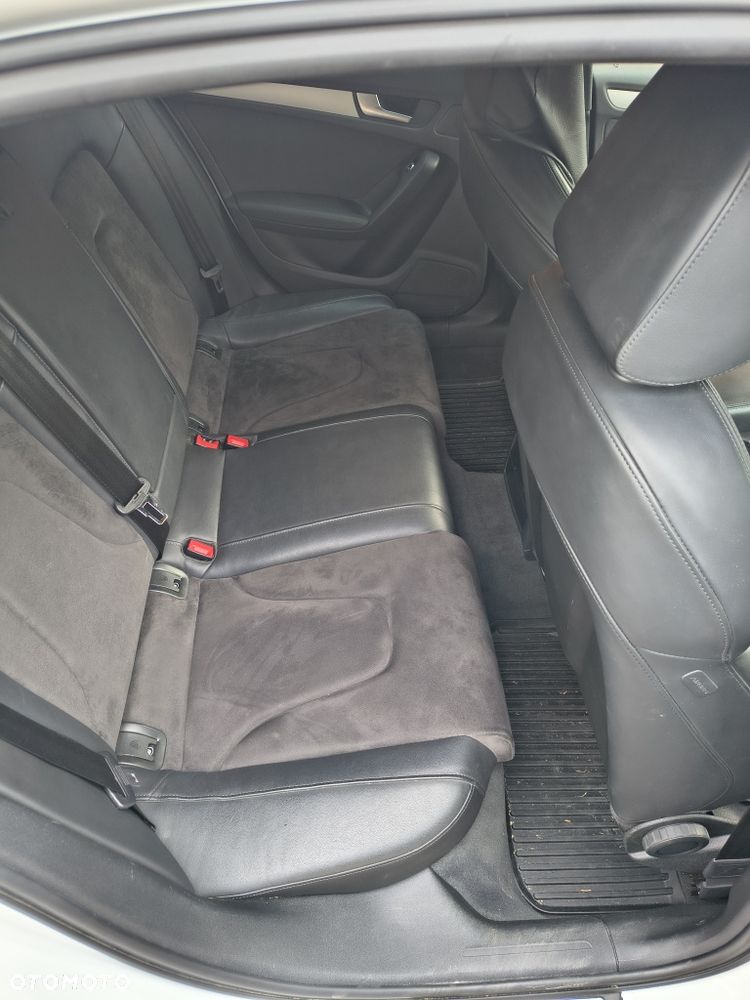 Audi A4 Limousine - 4