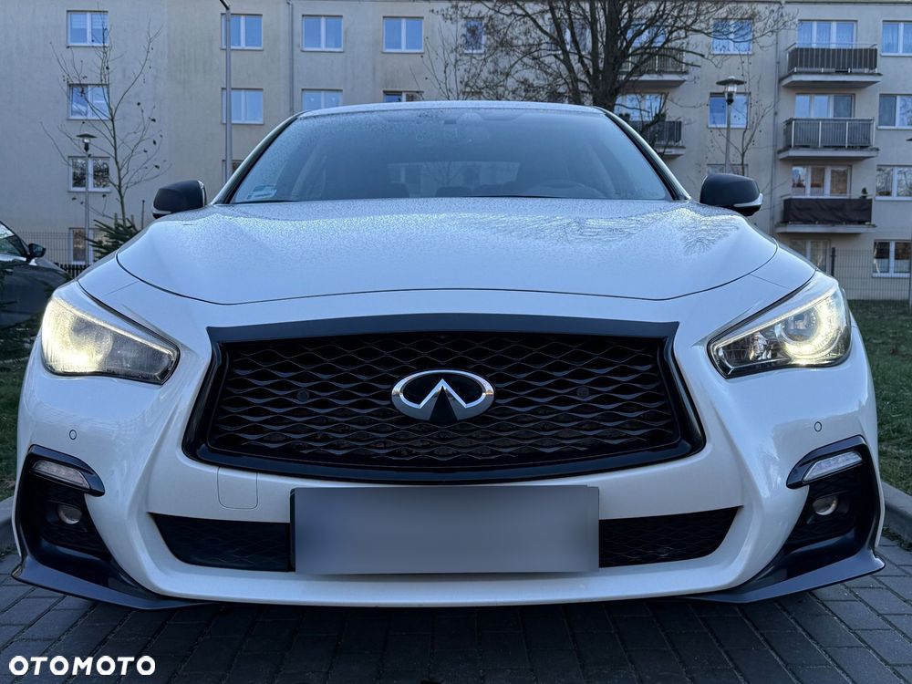 Infiniti Q50 - 2