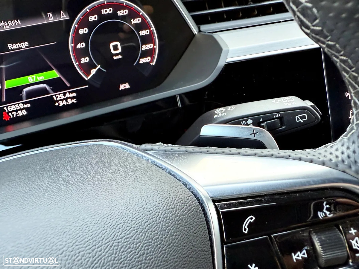 Audi e-tron 55 quattro S line - 14