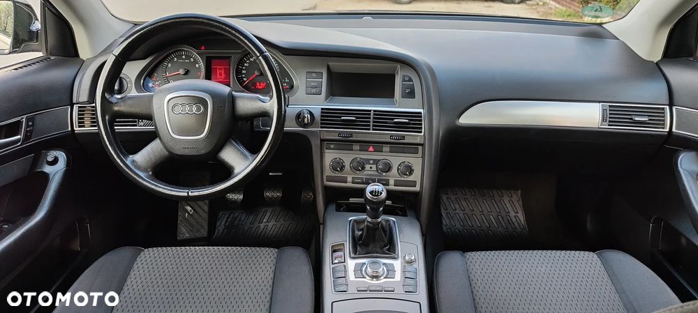 Audi A6 Limousine 2.4 - 20