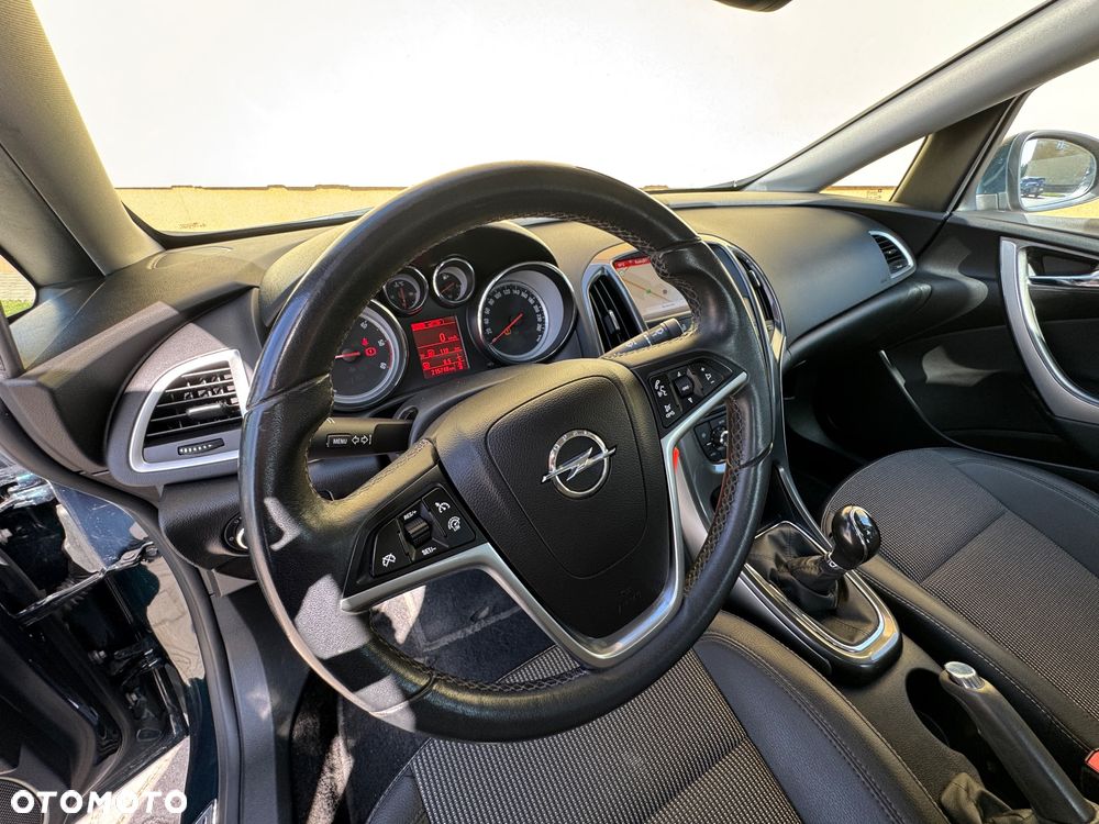 Opel Astra 1.7 CDTI Cosmo - 19