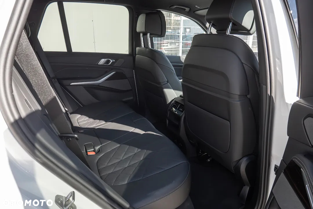 BMW X5 xDrive30d - 9