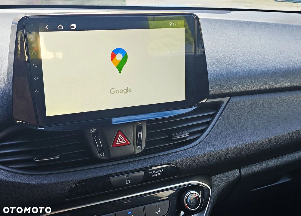 Hyundai i30 1.6 D Classic + - 15