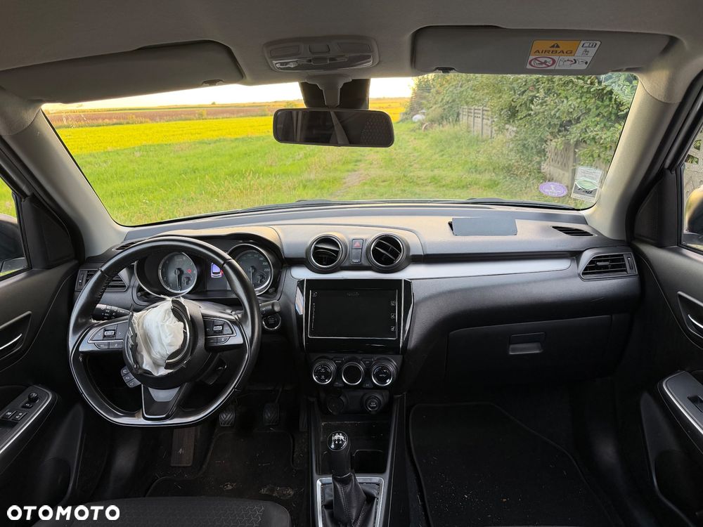 Suzuki Swift 1.2 Dualjet Hybrid Allgrip Comfort - 17