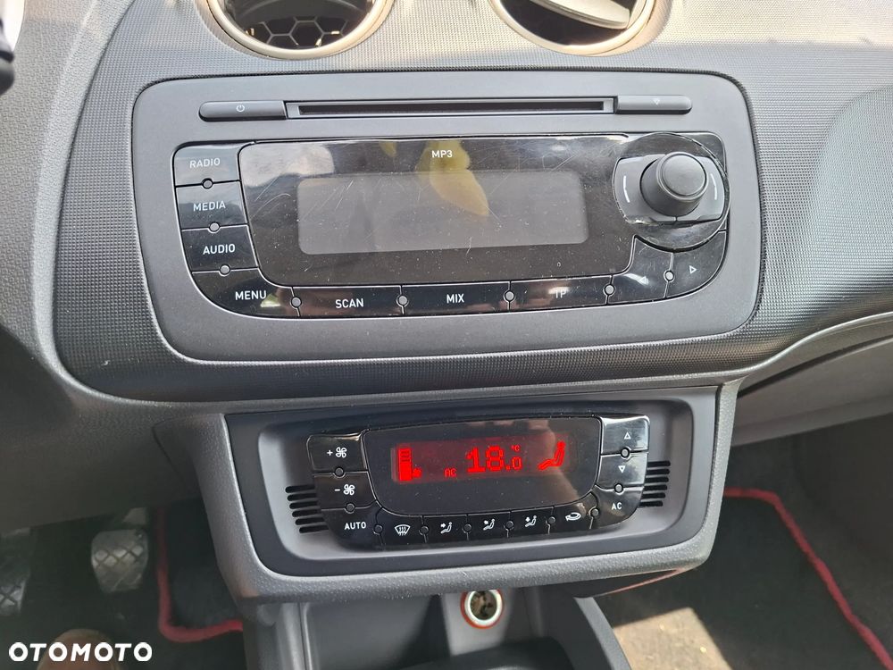 Seat Ibiza 1.6 16V Style - 13
