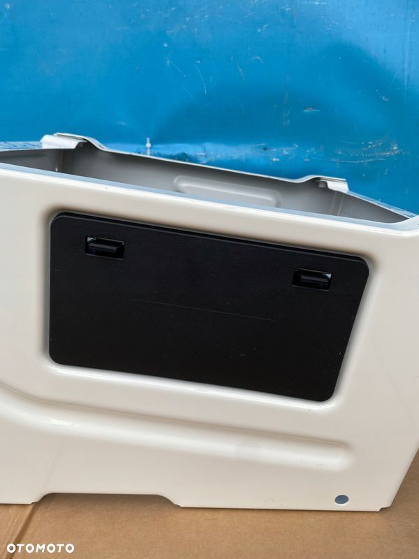 SPRINTER 907 18- Podstawa fotela przedniego lewego PASAŻERA przód lewy 9678 - 6