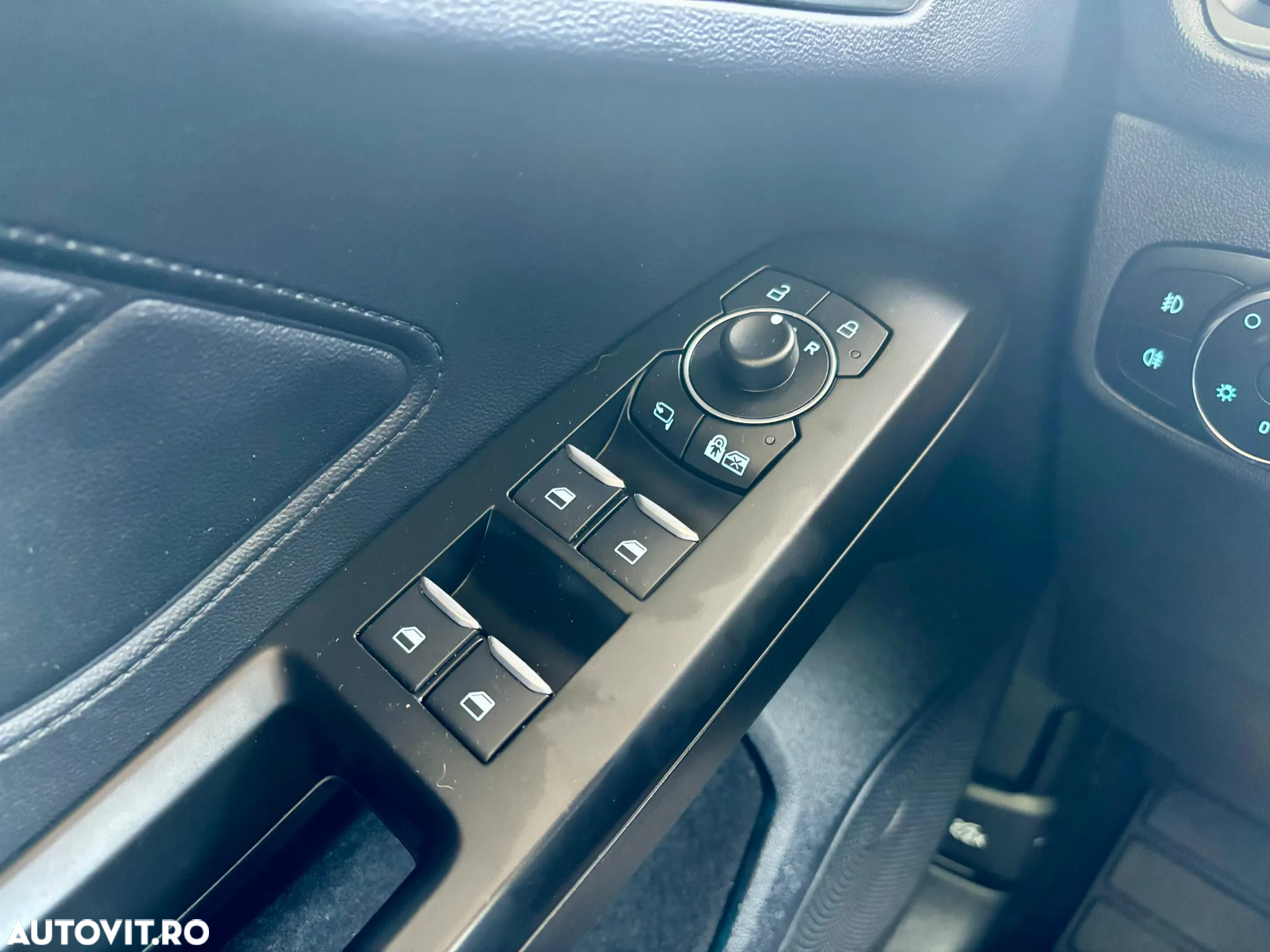 Ford Focus 1.0 EcoBoost Connected - 20