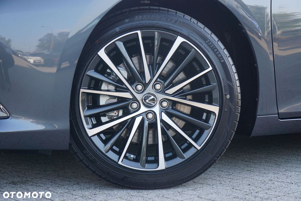 Lexus ES - 19