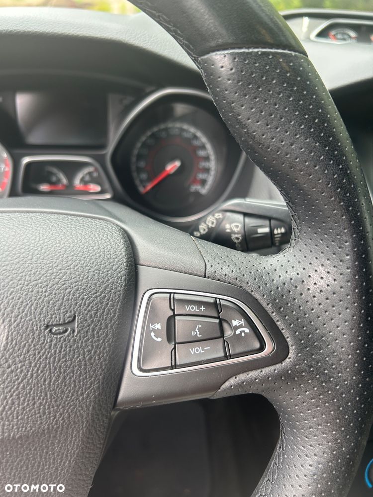 Ford Focus 2.0 EcoBoost ST - 13