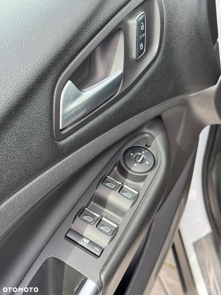 Ford Kuga 2.0 TDCi Titanium - 16