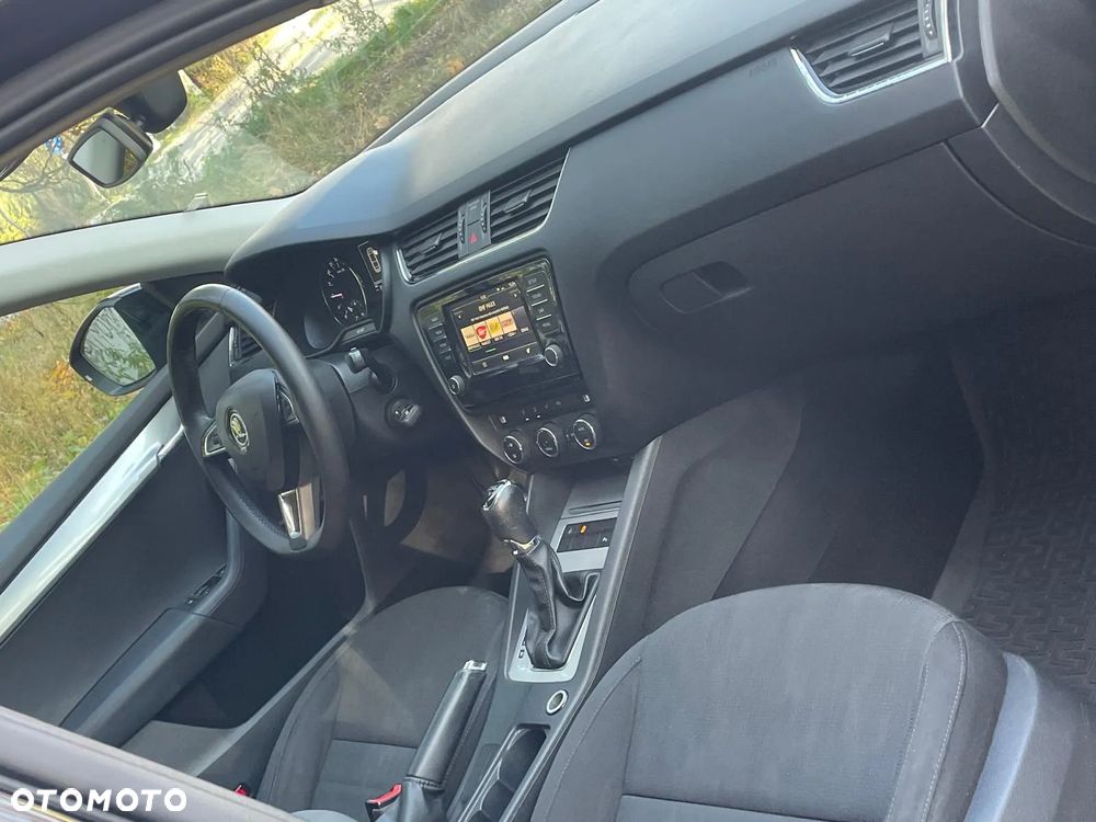 Skoda Octavia 1.6 TDI Edition DSG - 10