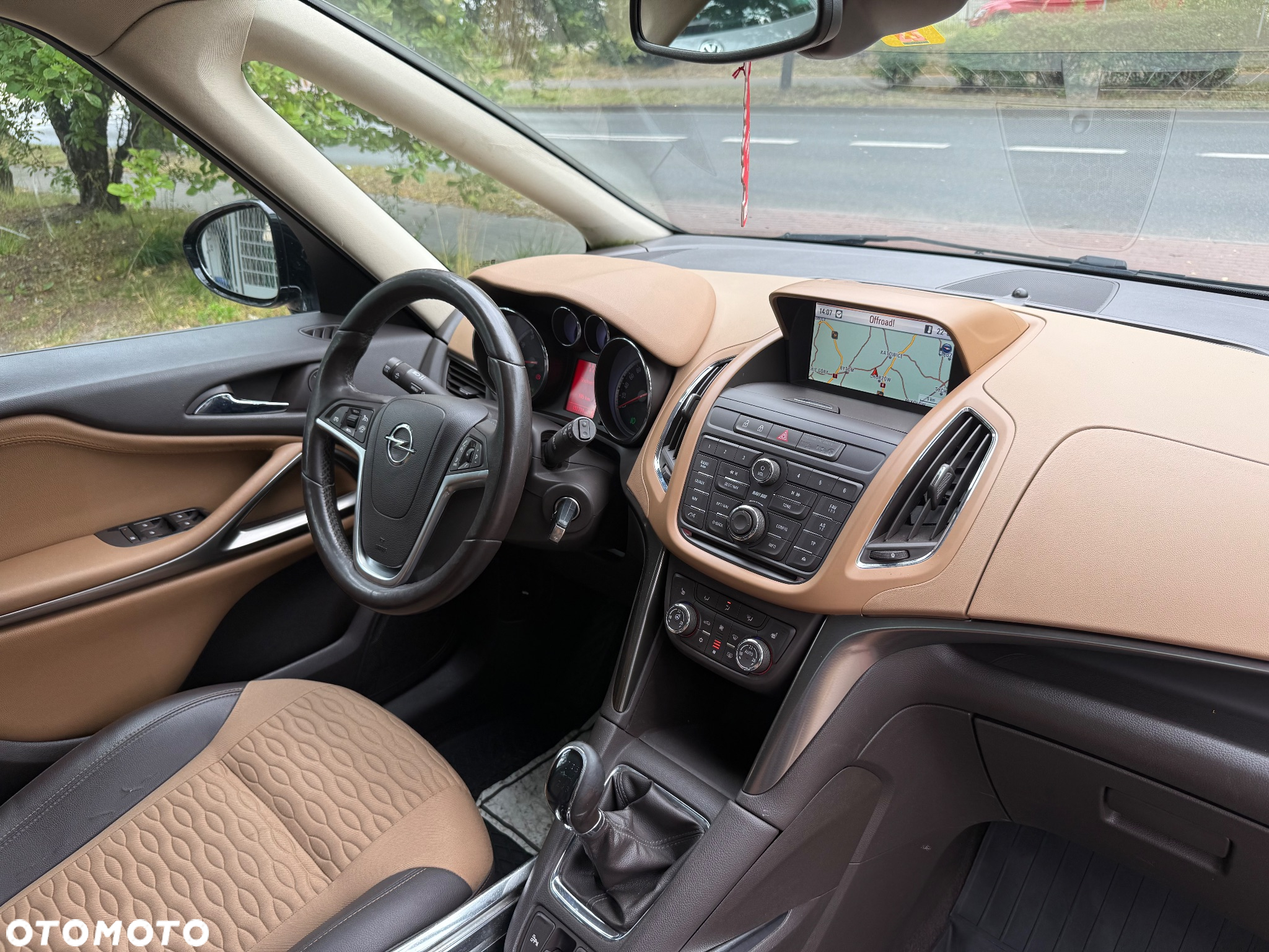 Opel Zafira 1.4 T Cosmo - 4