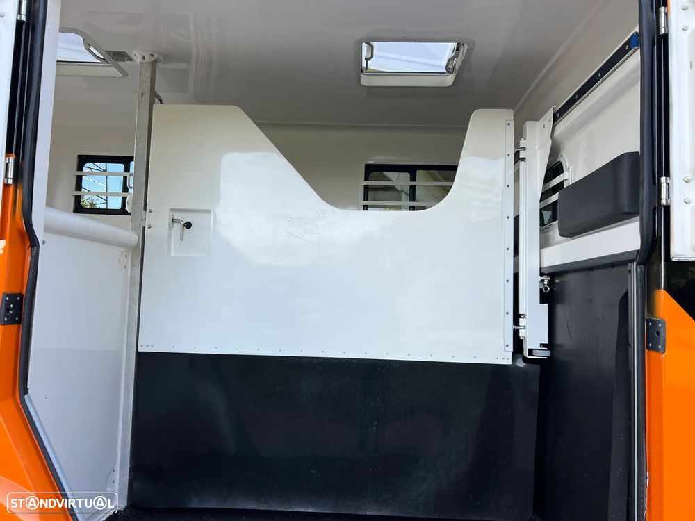 Renault MASTER 2.3 BlueDci 170 cv Esp. Cavalos de Desporto Barbot - 25