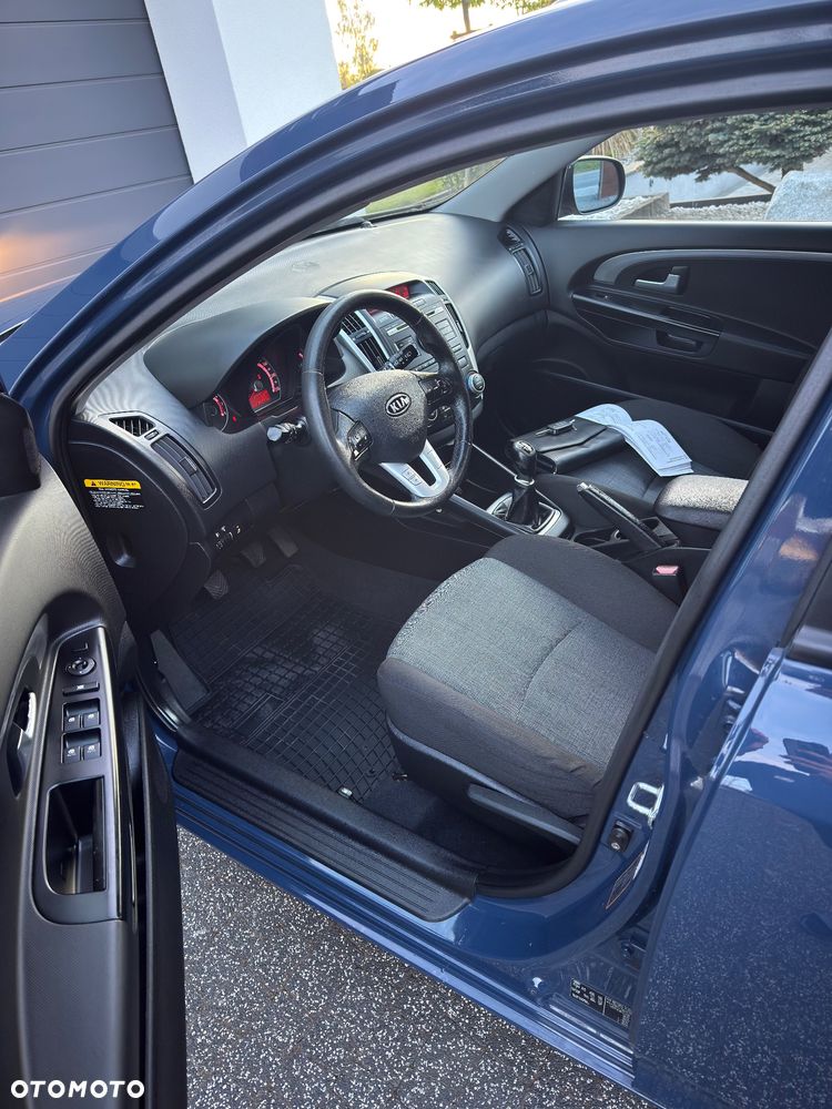 Kia Ceed 1.6 M Euro2012 - 25