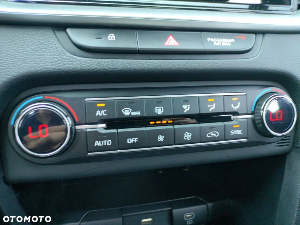 Kia Ceed 1.5 T-GDI M - 25