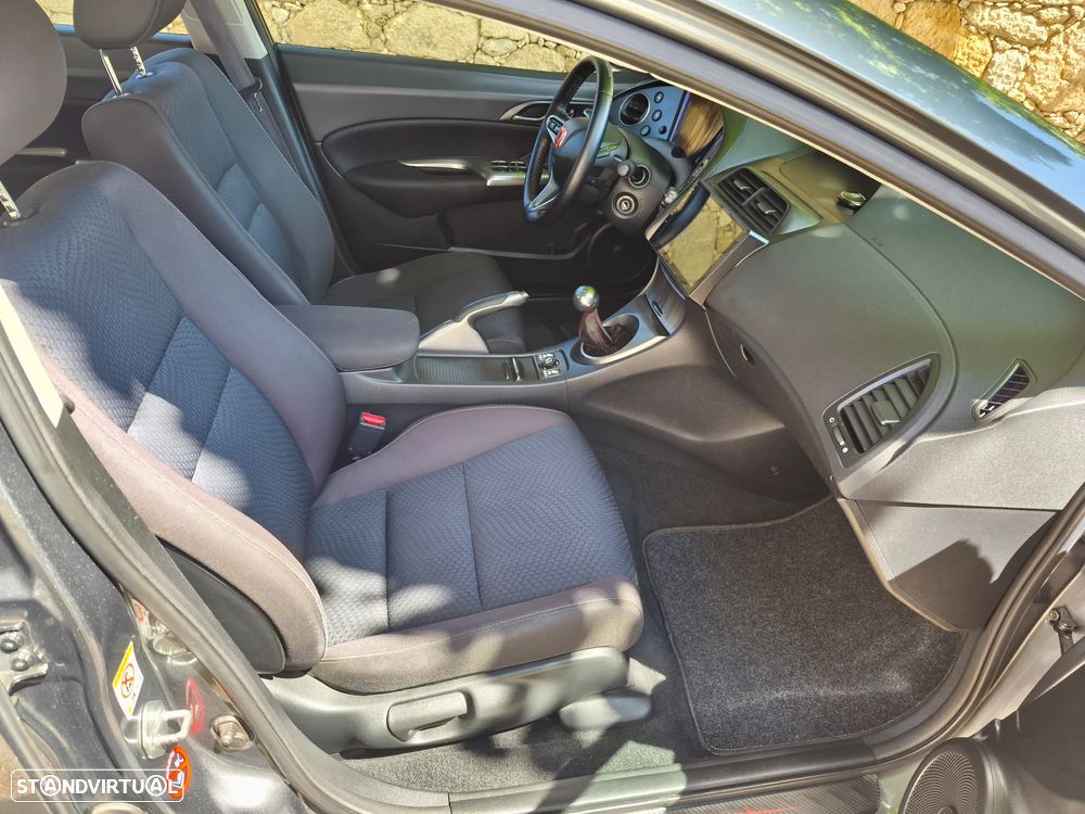 Honda Civic 1.4 i-VTEC Comfort - 15