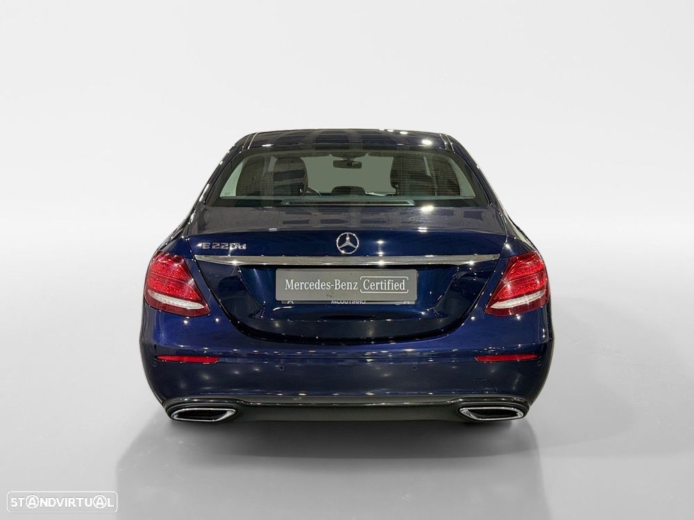 Mercedes-Benz E 220 d AMG - 4