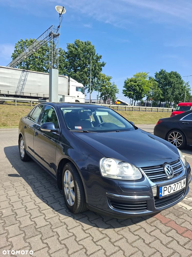 Volkswagen Jetta 2.0 FSI Comfortline Tiptr - 1