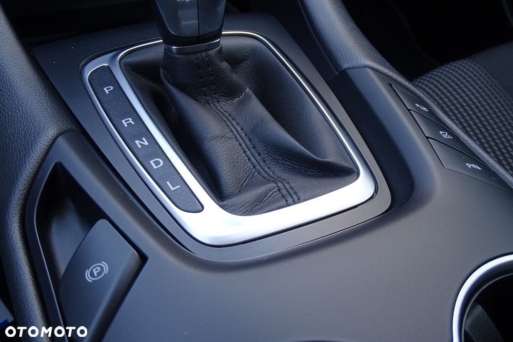 Ford Mondeo 2.0 Hybrid Titanium - 33