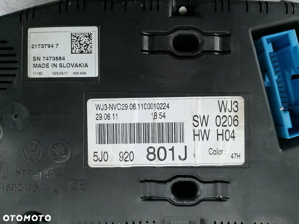 LICZNIK SKODA FABIA II FL 5J0920801J 1.6 TDI - 4