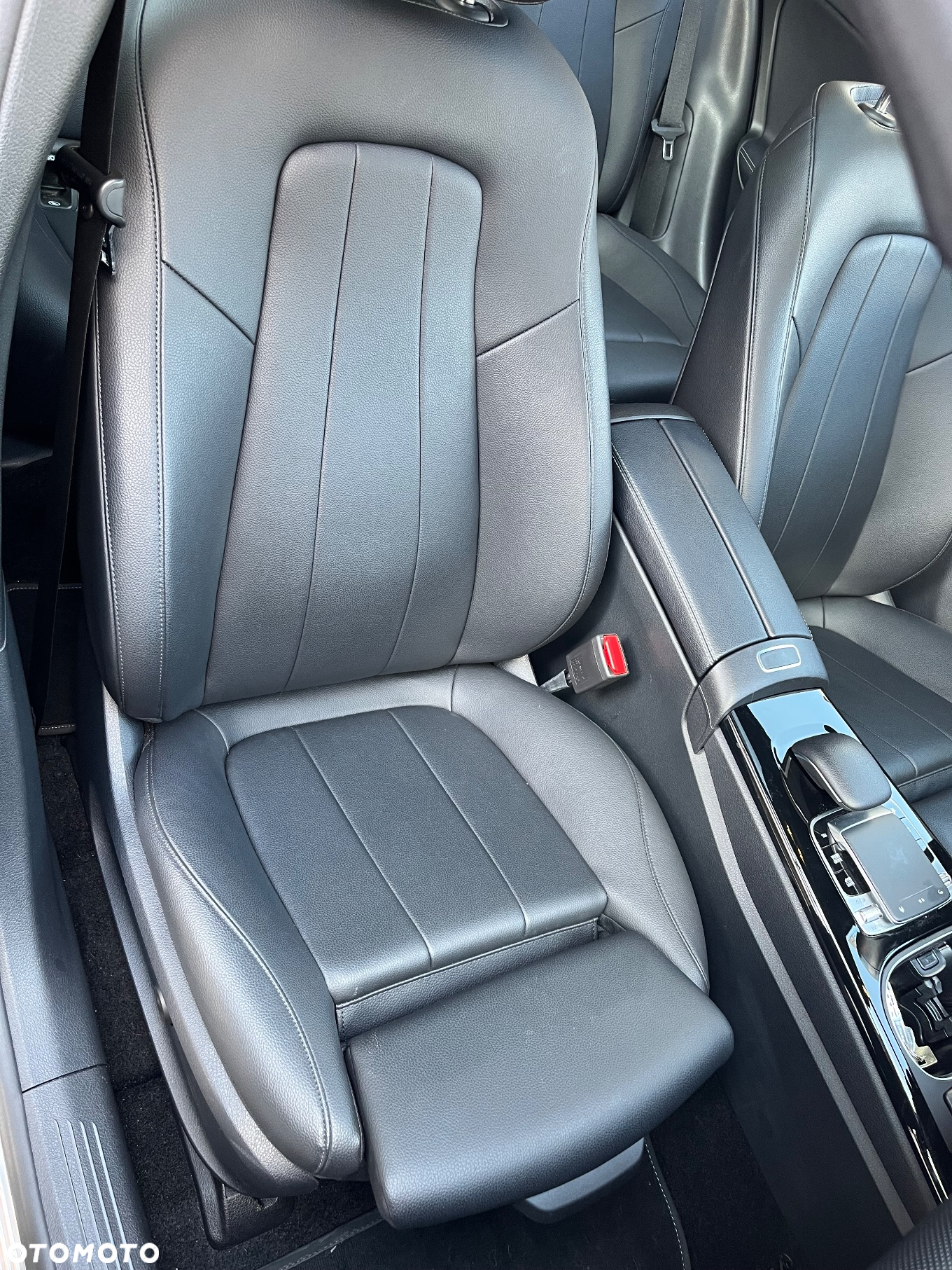 Mercedes-Benz Klasa A 220 4-Matic Progressive 7G-DCT - 17