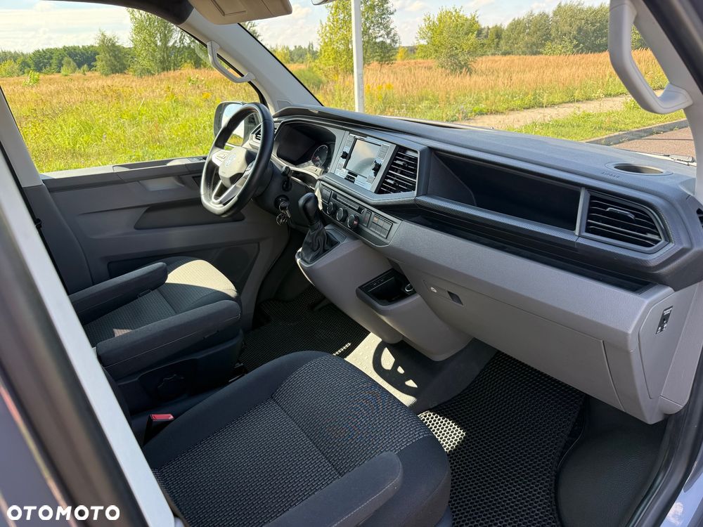 Volkswagen Transporter - 11