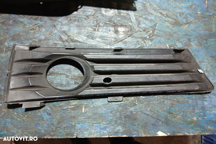 Grila proiector stanga 13124989 13124989 Opel Zafira B [2005 - 2010] - 2