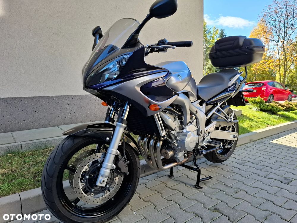 Yamaha FZ6 - 11