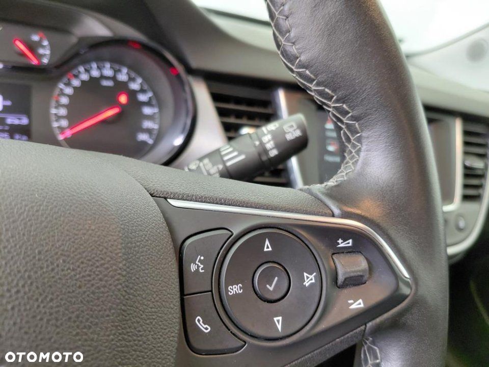 Opel Crossland X - 17