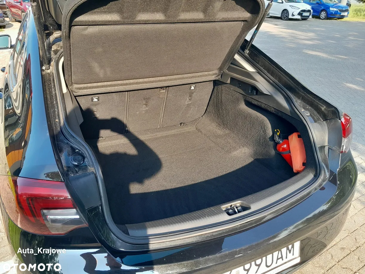 Opel Insignia 1.5 T Elite S&S - 32