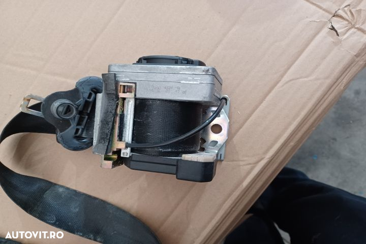 Centura siguranta fata dreapta 1U4857702C041 Skoda Octavia 1 [facelif - 2