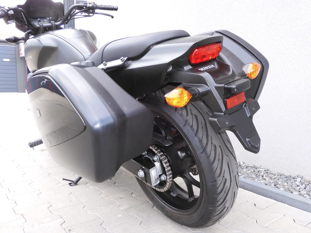 Honda CTX - 29