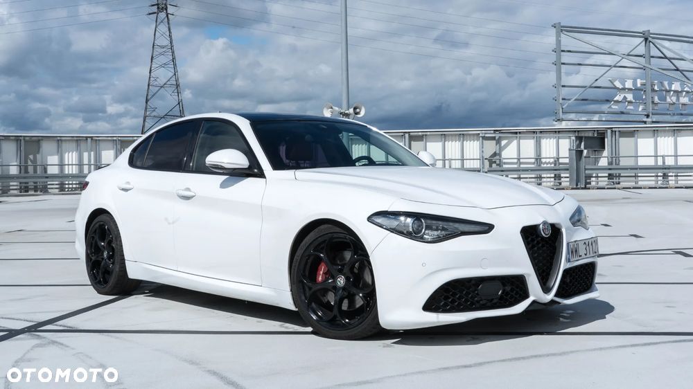 Alfa Romeo Giulia 2.0 Turbo 16V AT8 Veloce Ti - 2