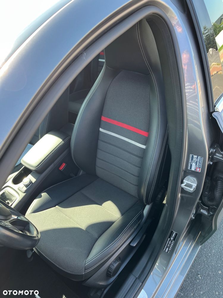 Mercedes-Benz Klasa A 180 (BlueEFFICIENCY) Urban - 11
