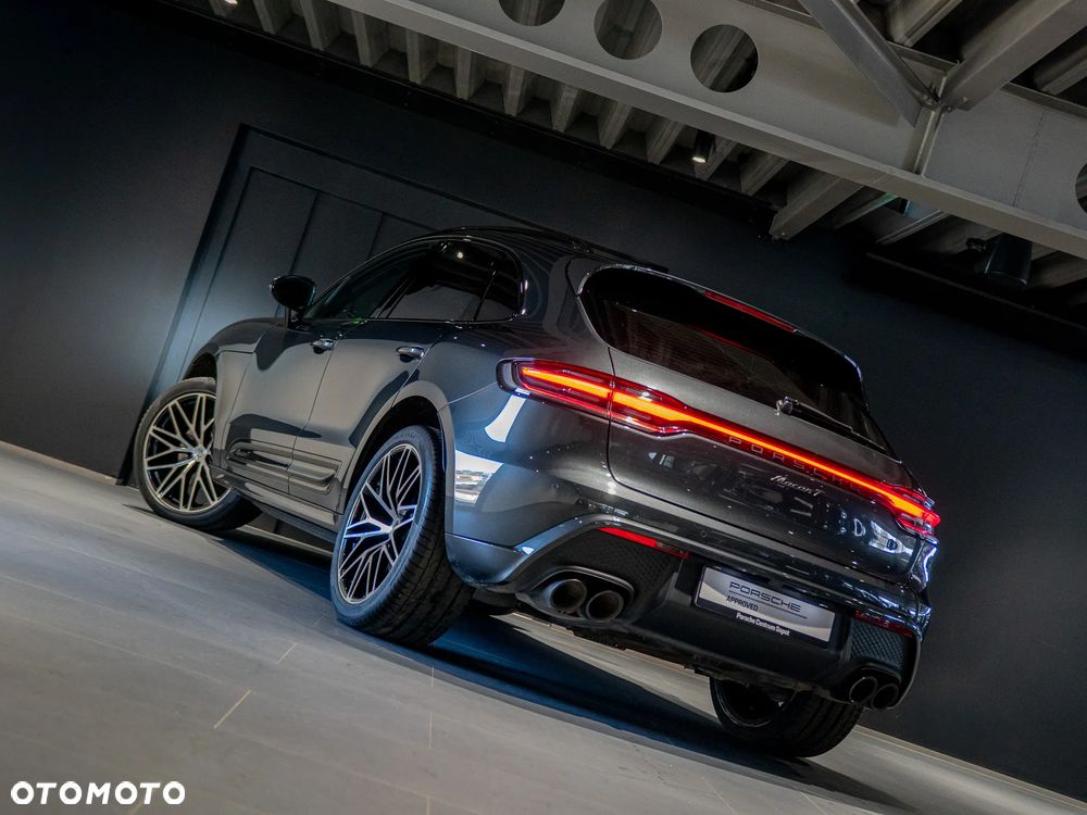 Porsche Macan T - 12
